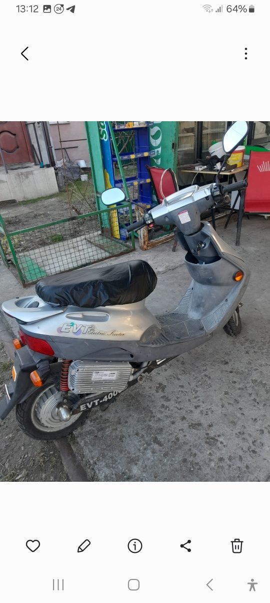 Продам електро скутер,на змінних акумах EVT 4000