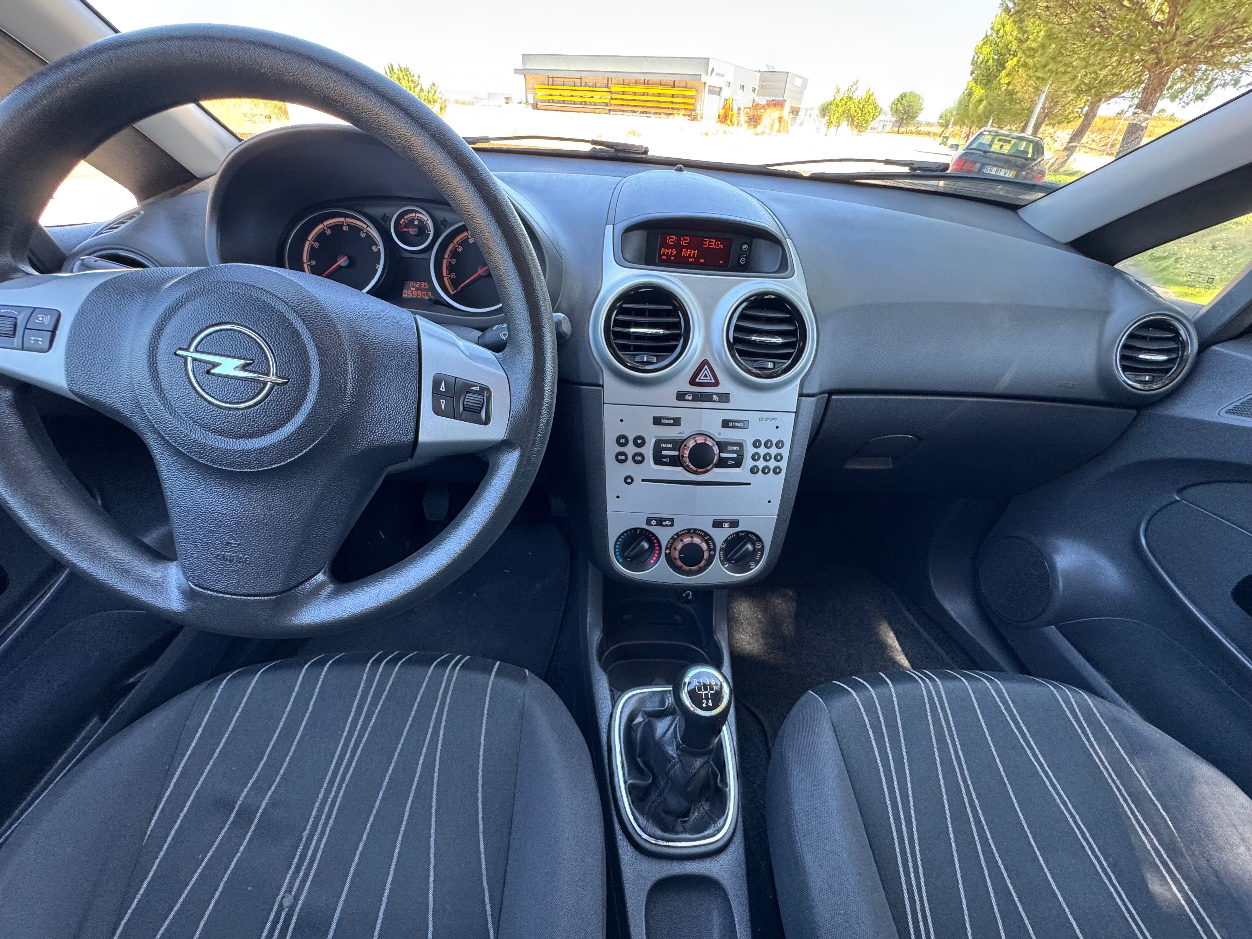 Vendo Opel corsa D 1.2 gasolina poucos km!