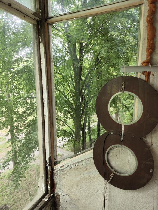 Остекление деревянных рам, установка стекла, реставрация.