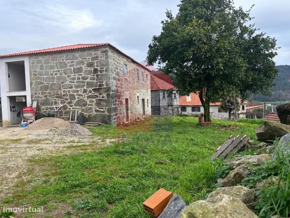 Moradia V4, Godinhaços