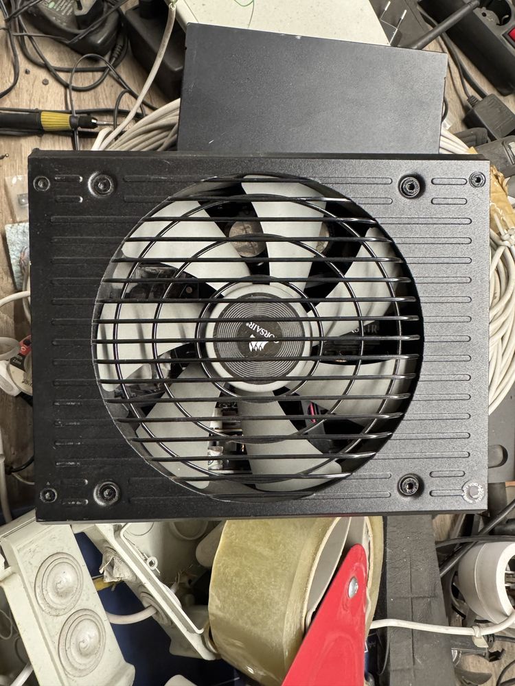 Corsair RM750x без проводов
