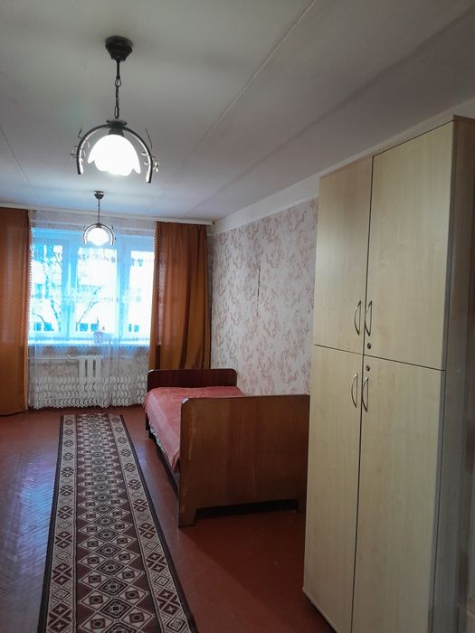 Здається в оренду кімната  в   гуртожитку.