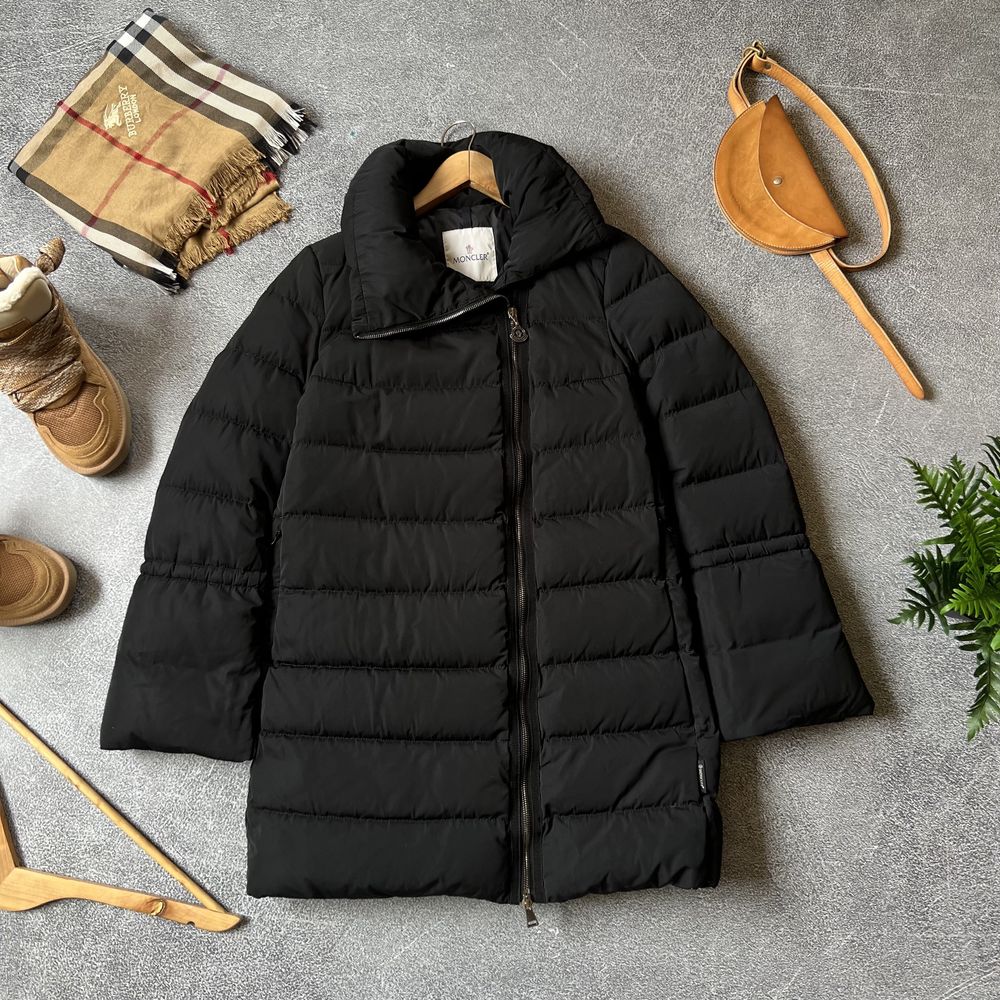 Пуховик moncler оригінал монклер жіночий оригінальний чорний куртка
