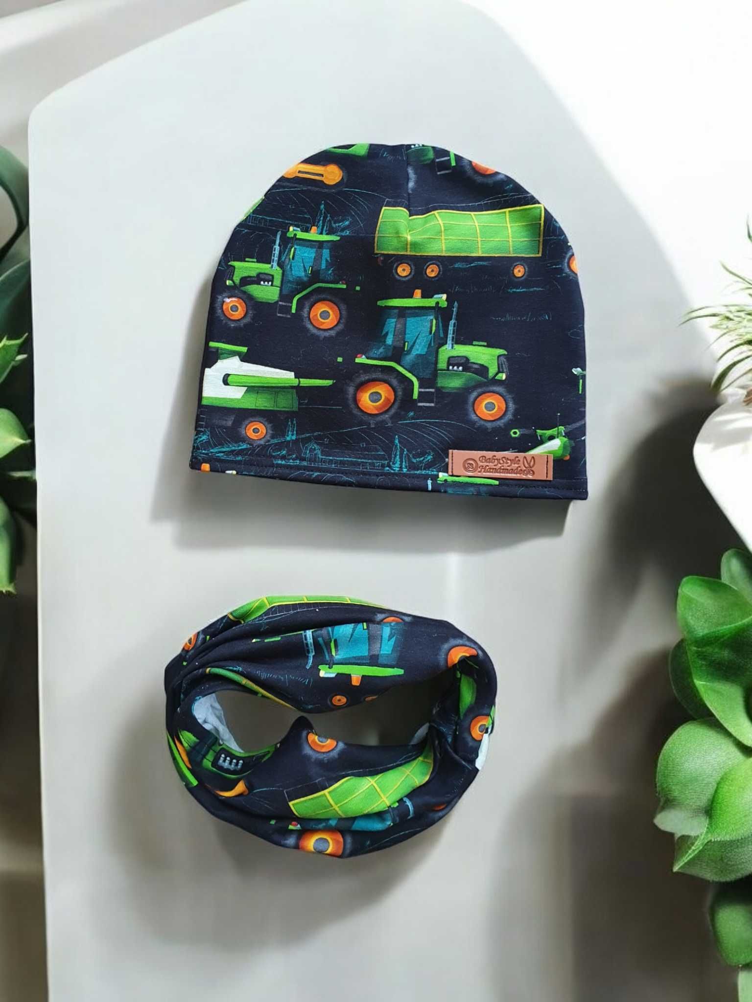 Czapka komin / chusta komplet wiosenny traktory HANDMADE