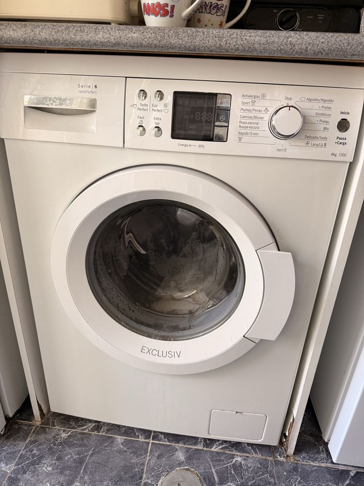 Vendo moveis/maquina de lavar/Congelador