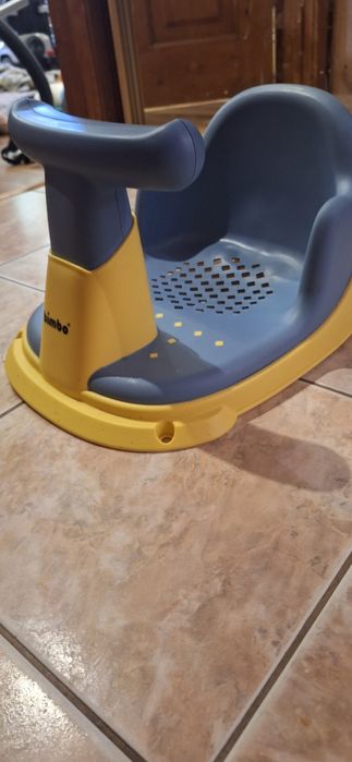 Кріселко для ванни