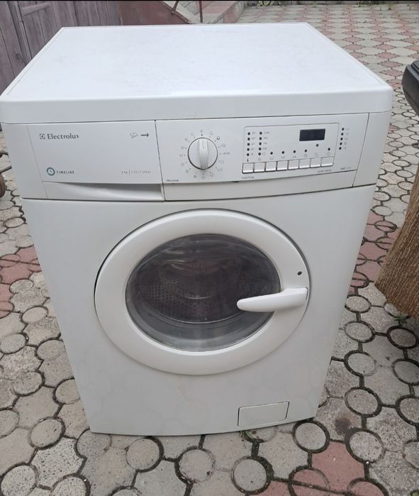 Electroluxe автомат пралка