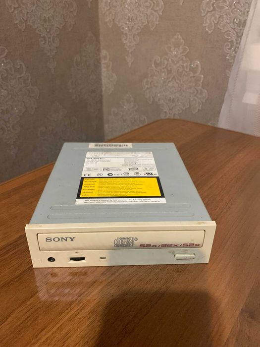 оптичний прилад - дисковод