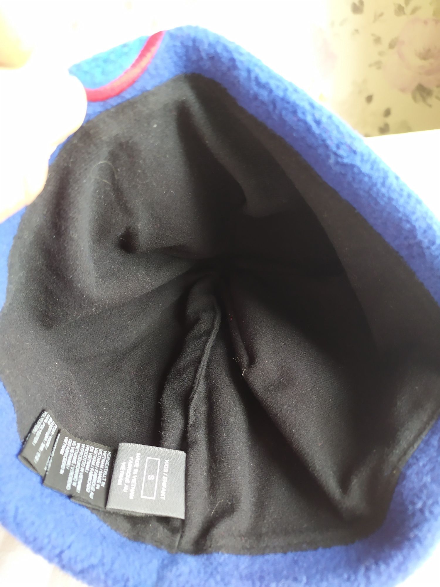 Продам детскую шапку фирмы Jack Wolfskin Front Paw Hat Kids royal blue