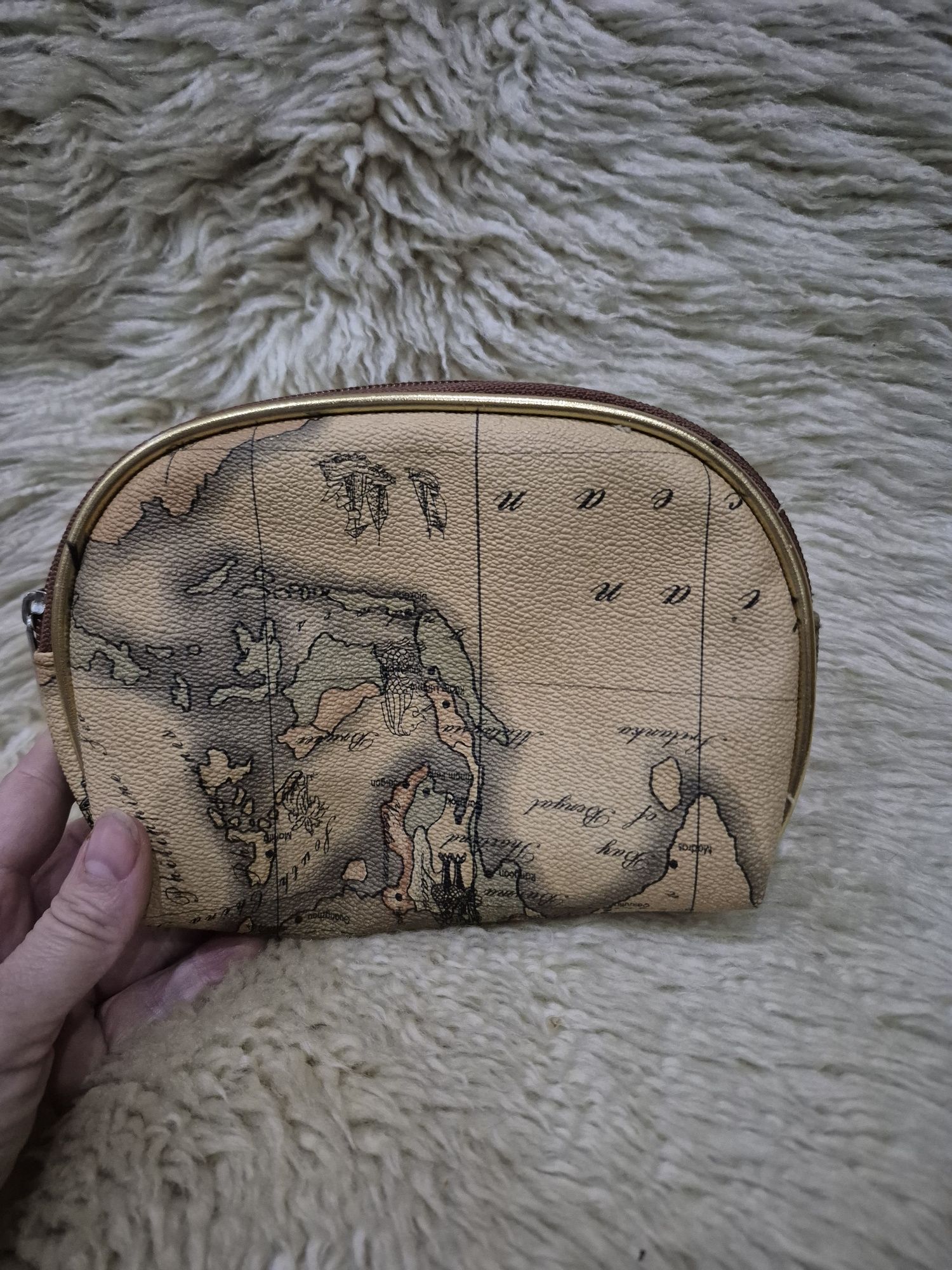 Косметичечка Карта мира