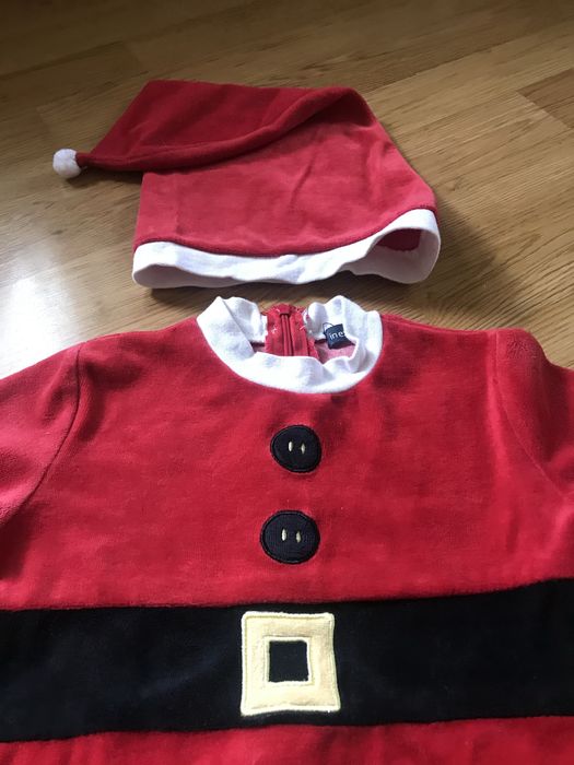 Сукня і капелюшок Санти