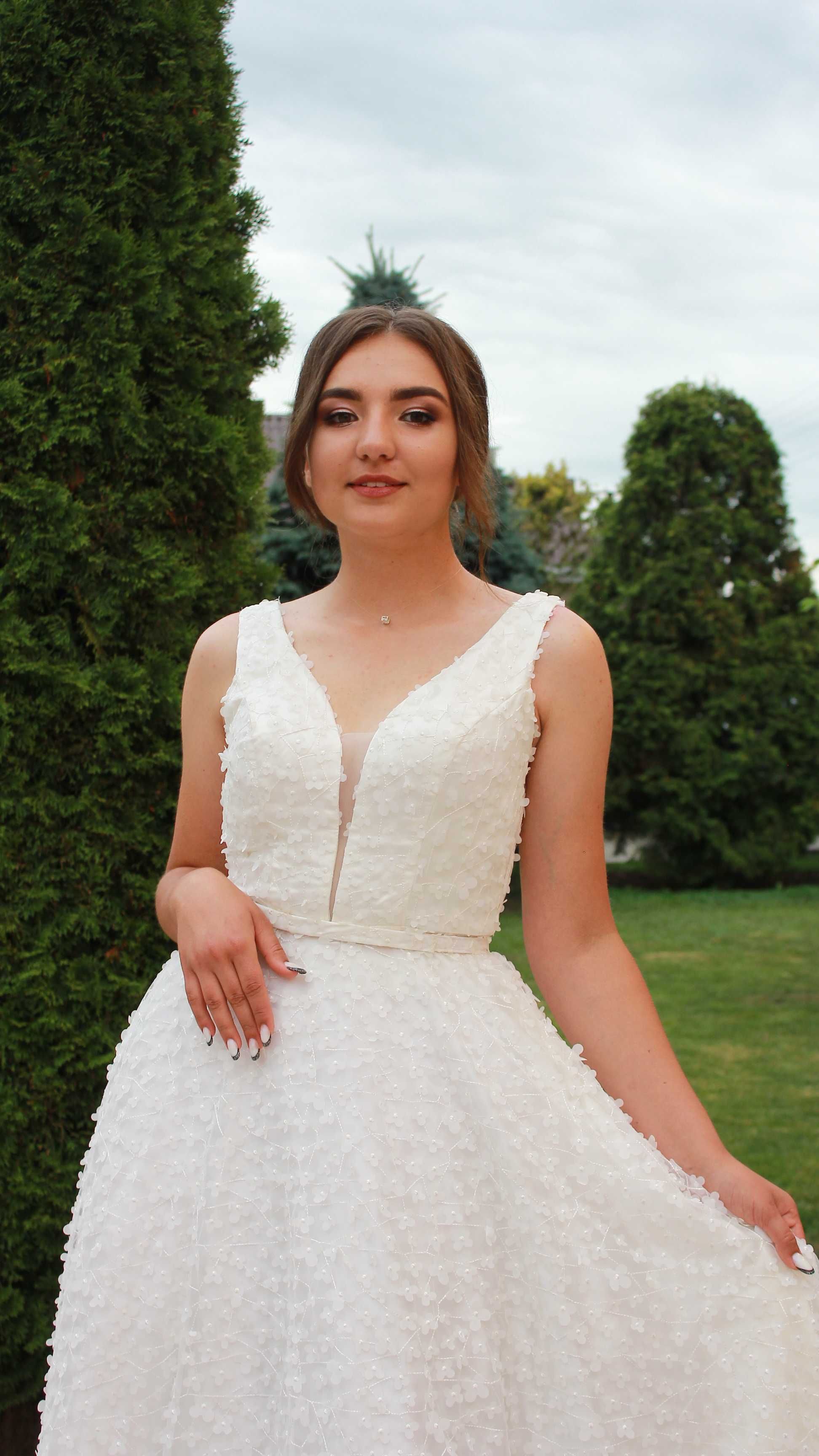 випускна/весільна вишукана сукня