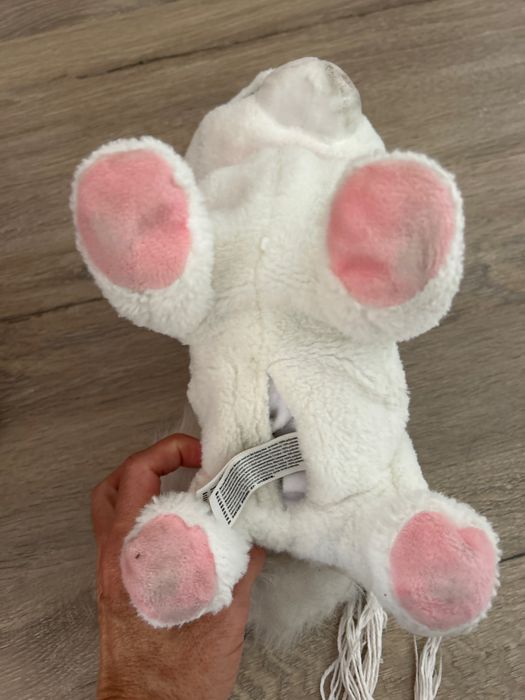 Brinquedo Gato que anda sozinho