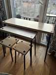 Komplet stolików z taboretami Ikea