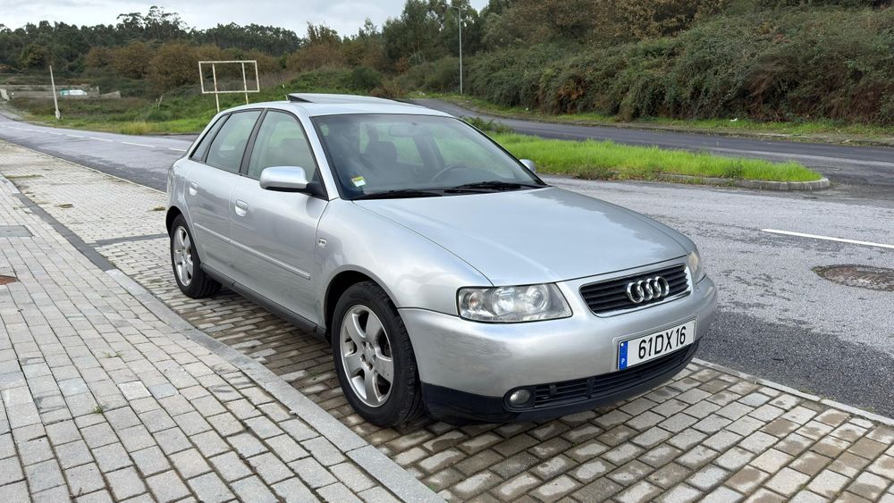 Audi a3 1.9 tdi 130cv m6 sport teto abrir Estofos em pele