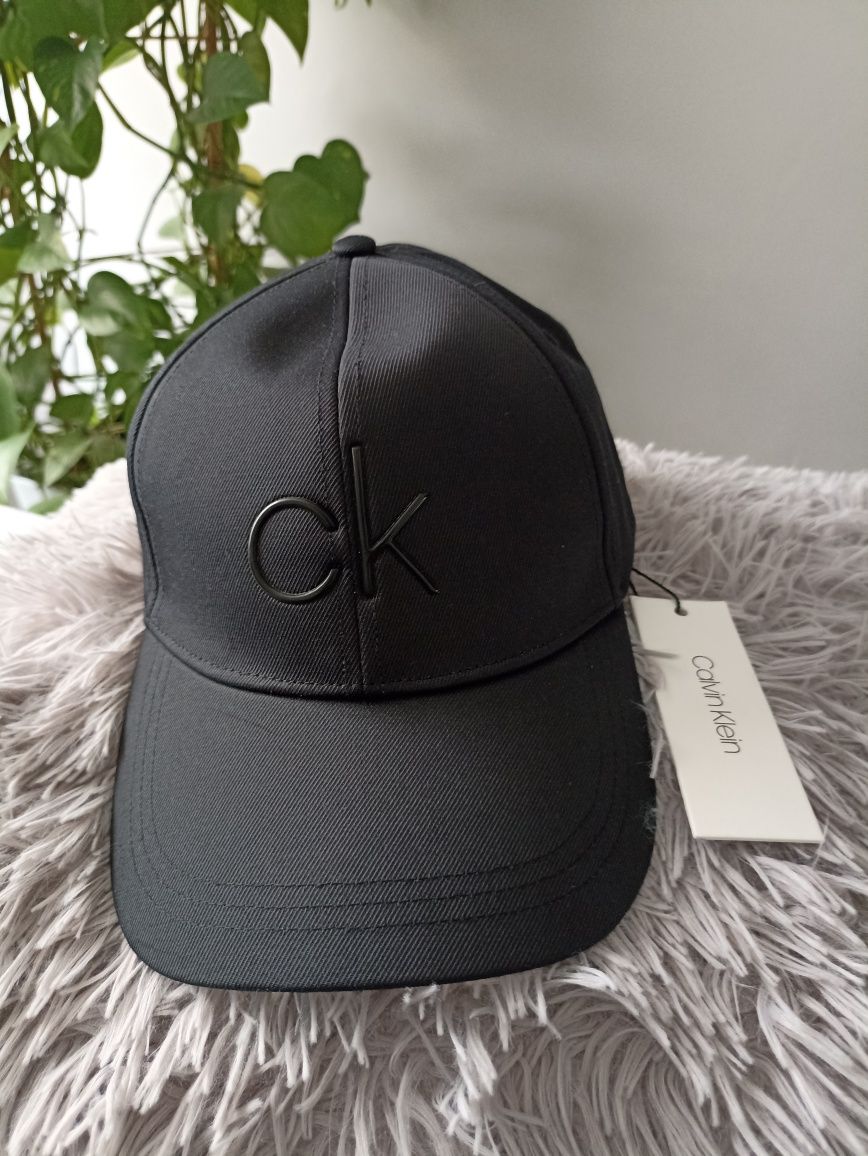 Czapka czarna z daszkiem Calvin Klein