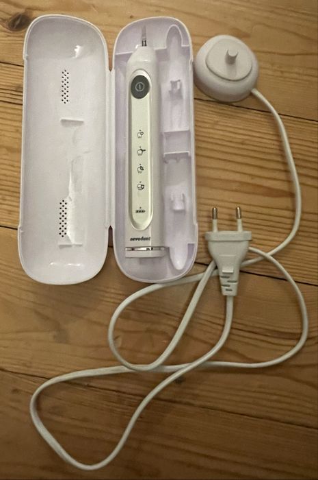 Szczoteczka soniczna novadent uszkodzona