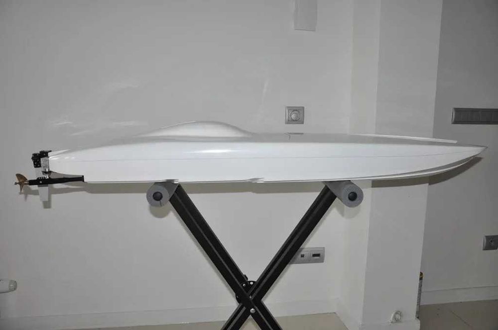 Model zdalnie sterowany HPR135 Bulletproof do samodzielnego złożenia