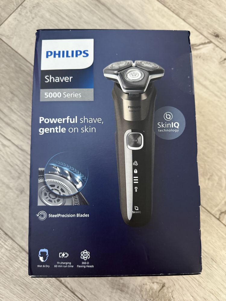 Електробритва чоловіча Philips Shaver series 5000 S5886/30