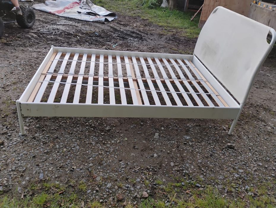Łóżko ikea bez materaca