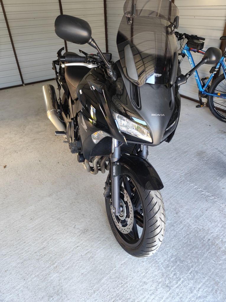 Piękna Honda CB1000F  2010  Gwarancja  Zestaw kufrów  (filmik)