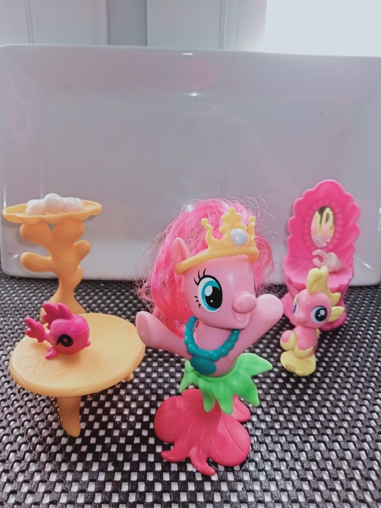 MLP Podwodny zamek Pinkie Pie i baby Seapony Hasbro