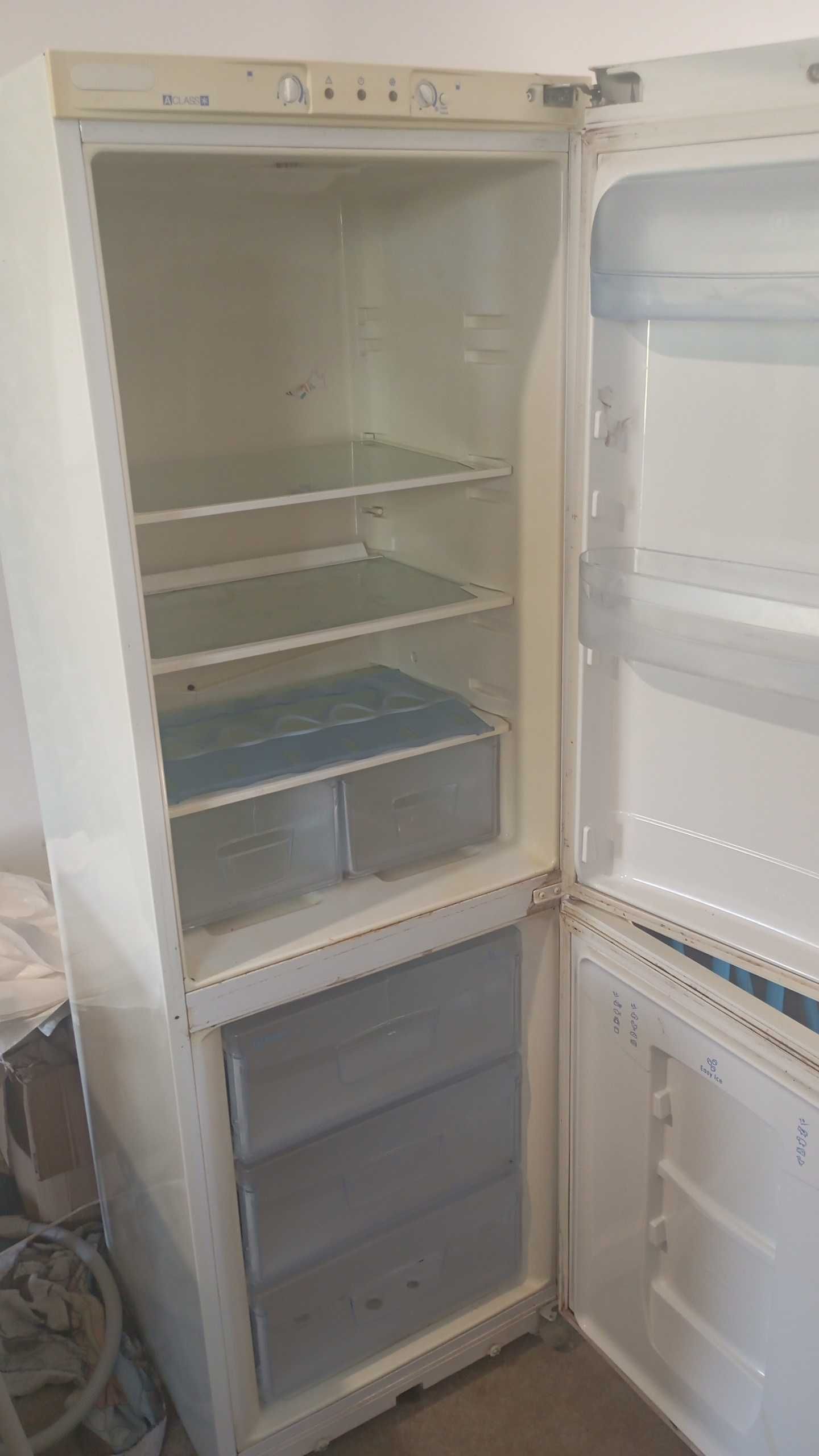 Sprawna Lodówka Indesit
