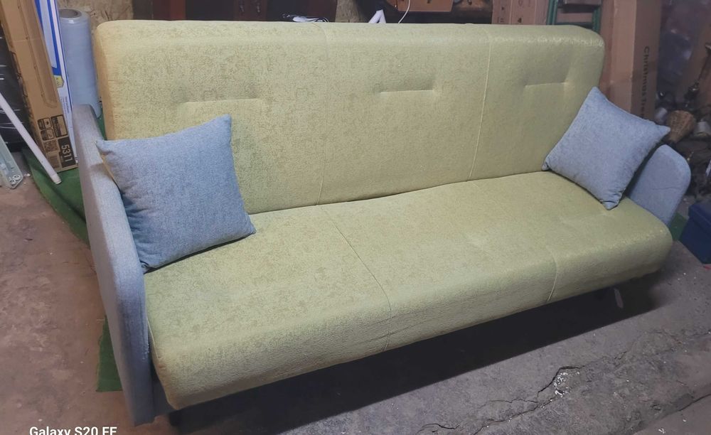 wersalka / kanapa . Funkcja spania . Sofa