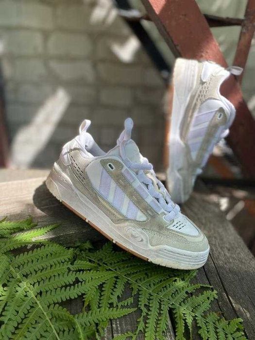 adidas Originals натуральная кожа кроссовки белые демисезонные