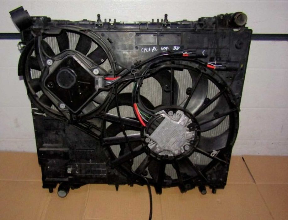 Панель передняя вентилятор, телевизор Range Rover L405 разборка, шрот