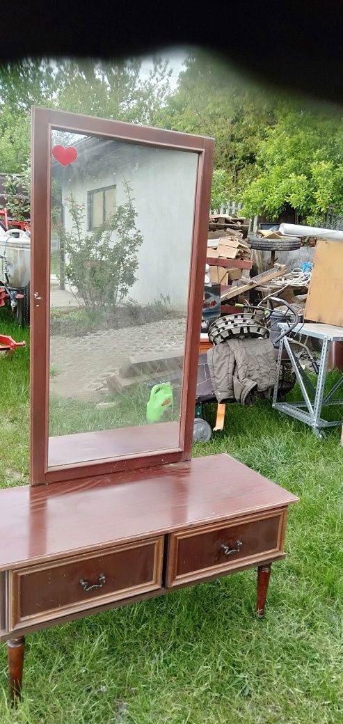 Sprzedam toaletkę