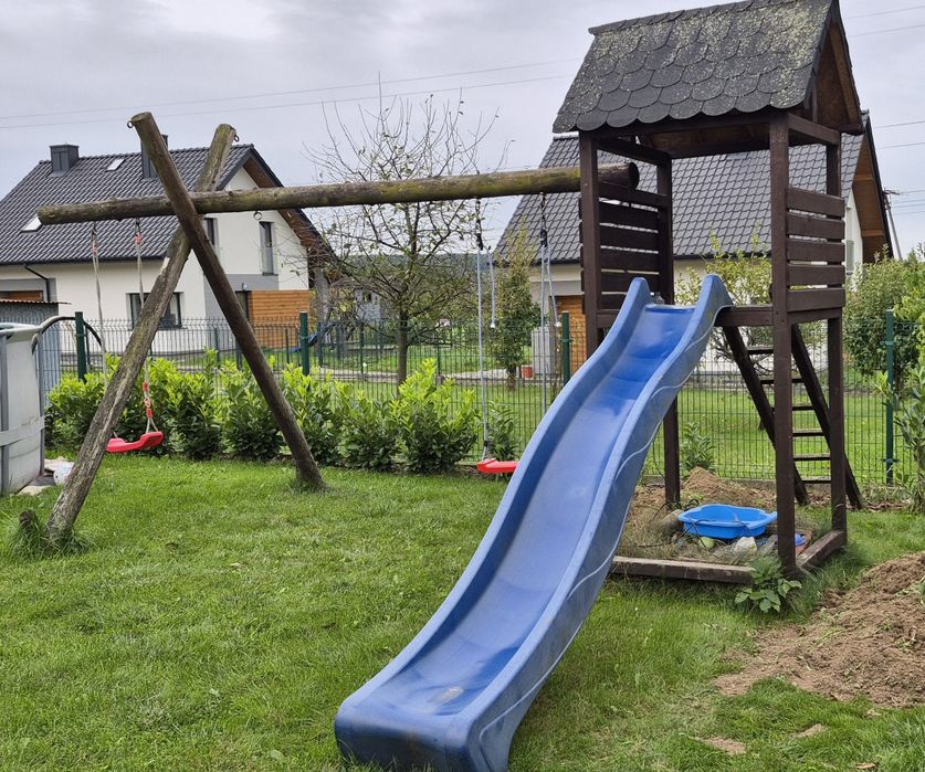 Zjeżdżalnia z huśtawką