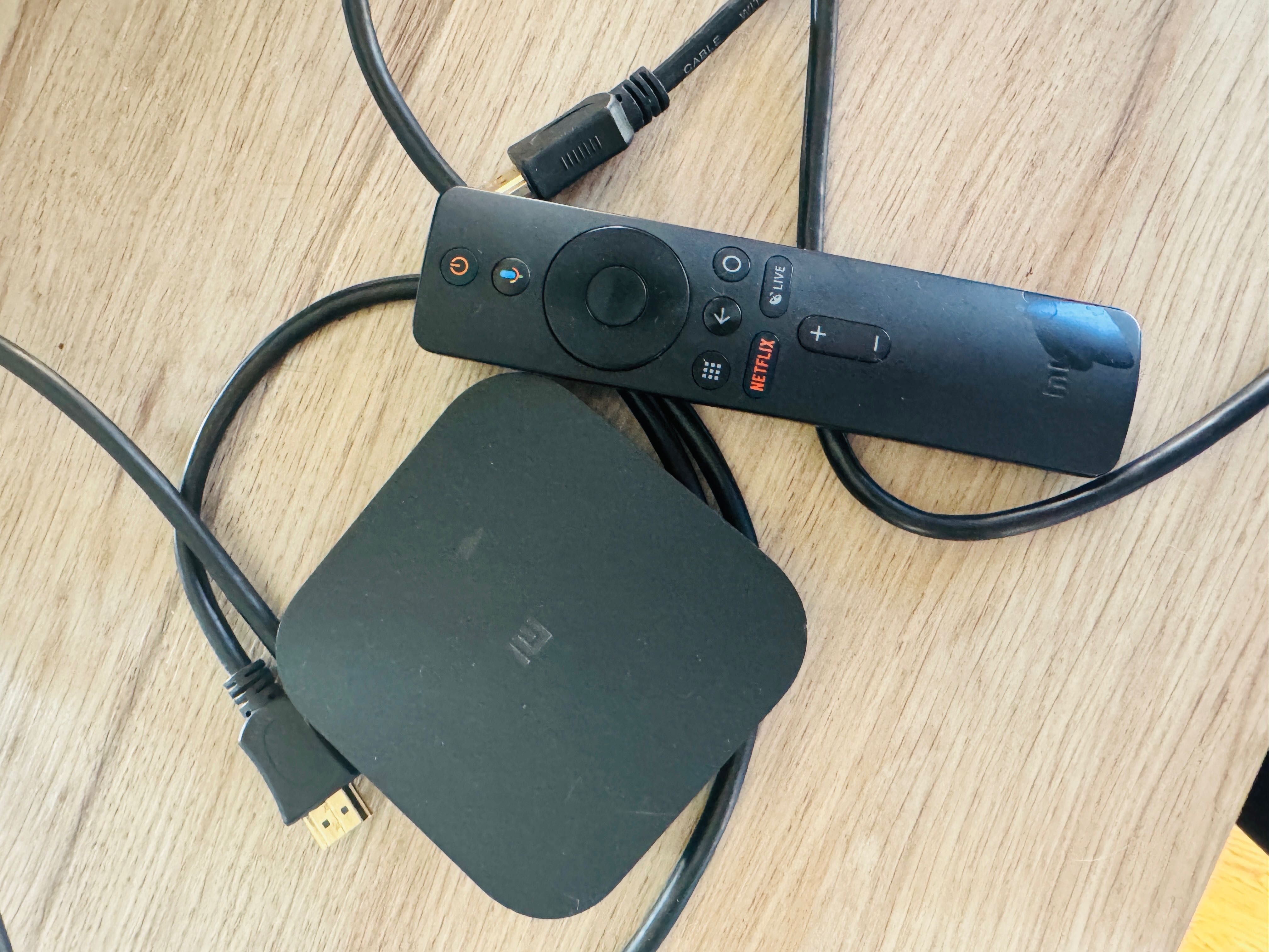 Zestaw: Telewizor Sharp LC-32LE144E + dekoder, + mi box