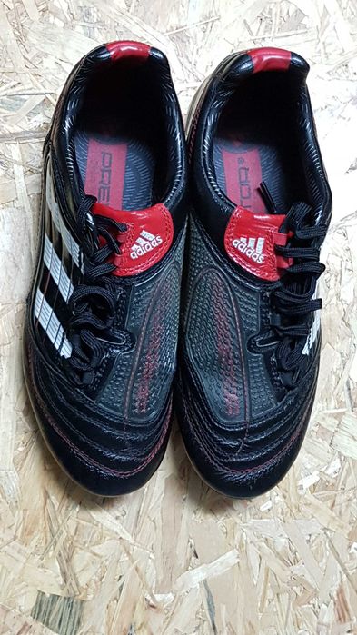 ADIDAS Predator - Tamanho 38