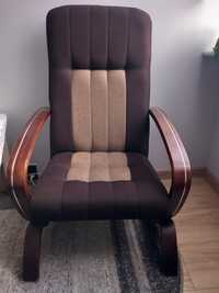 Fotel  brązowy .