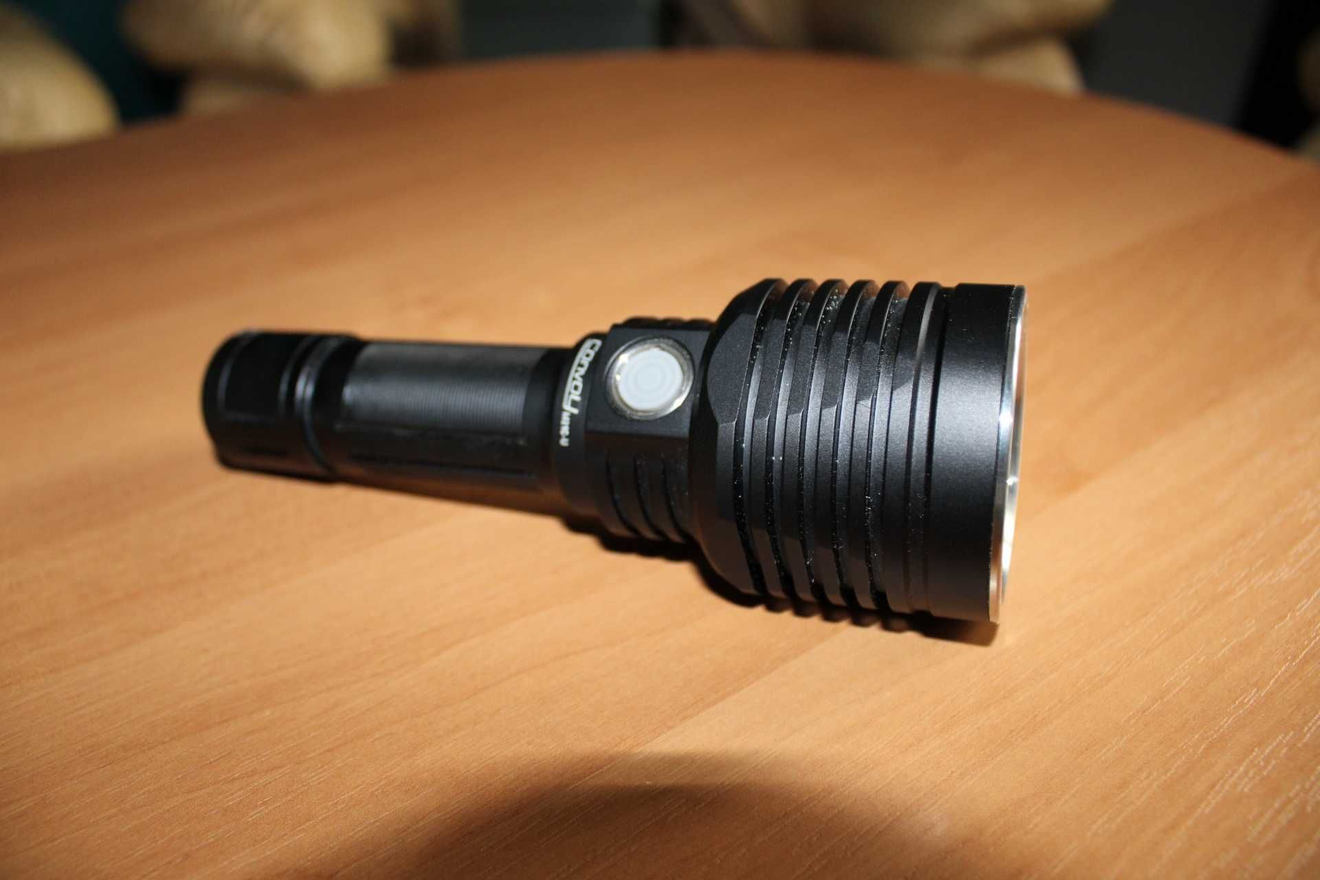 Latarka convoy m21c-u + nitecore nl2150