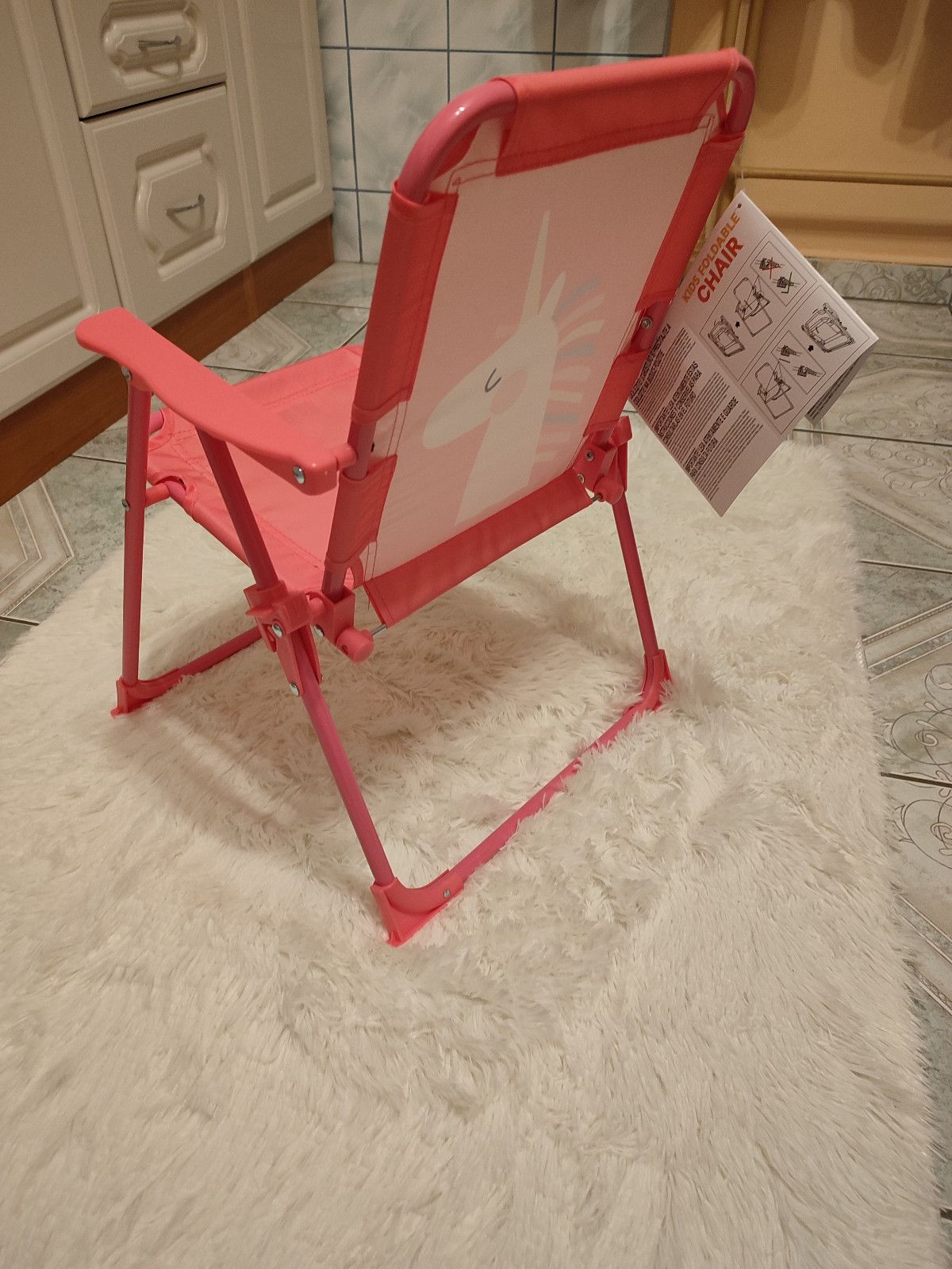 Nowe czerwone krzesełko składane dla dziecka