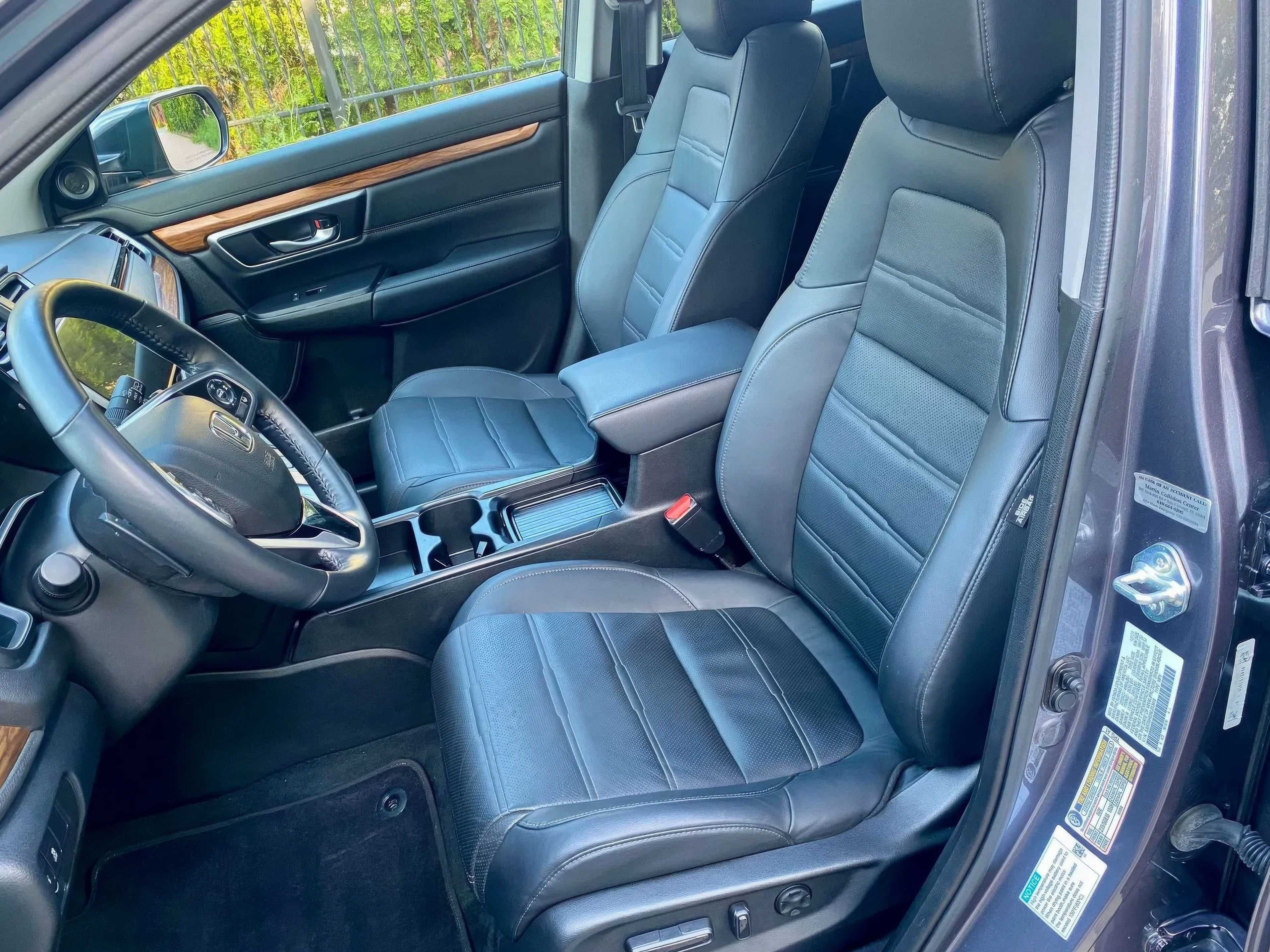Honda	CR-V Hybrid EX	2022