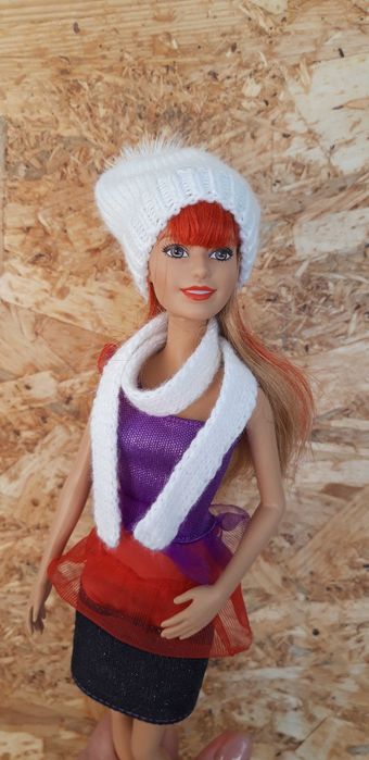 Шапка і шарф  для Барбі