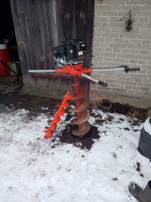 Wynajem profesjonalnej wiertnicy do ziemi Honda