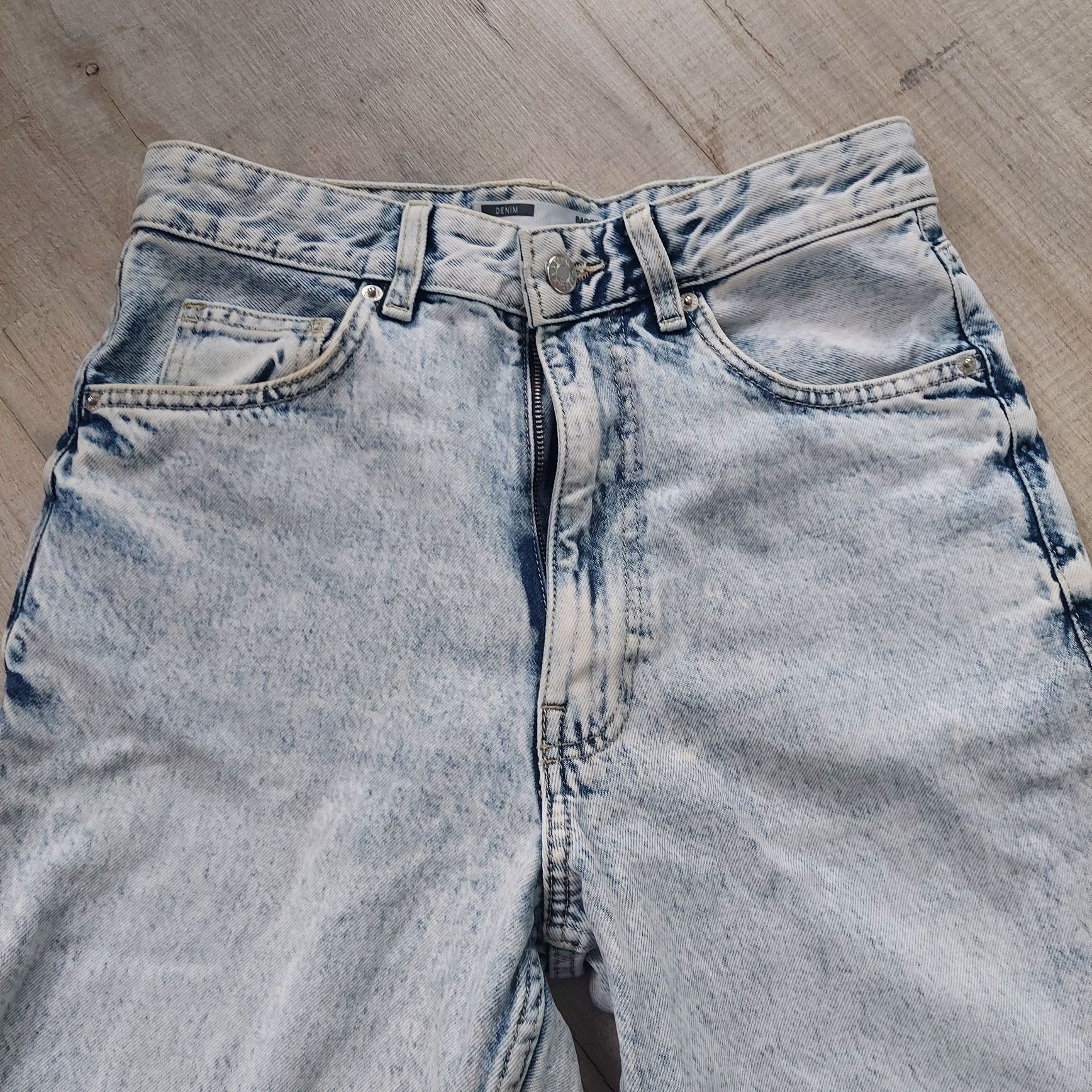 Spodnie jeans Bershka