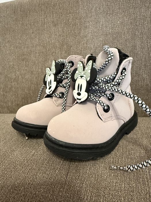 Черевички демі на дівчинку