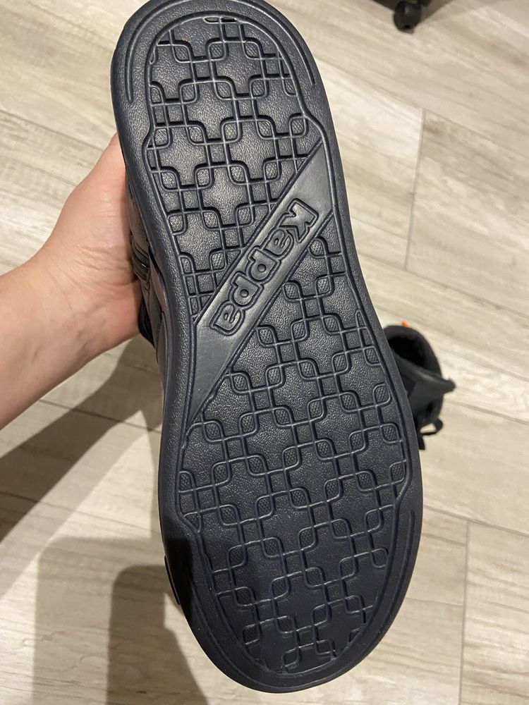 Sprzedam nowe buty Kappa