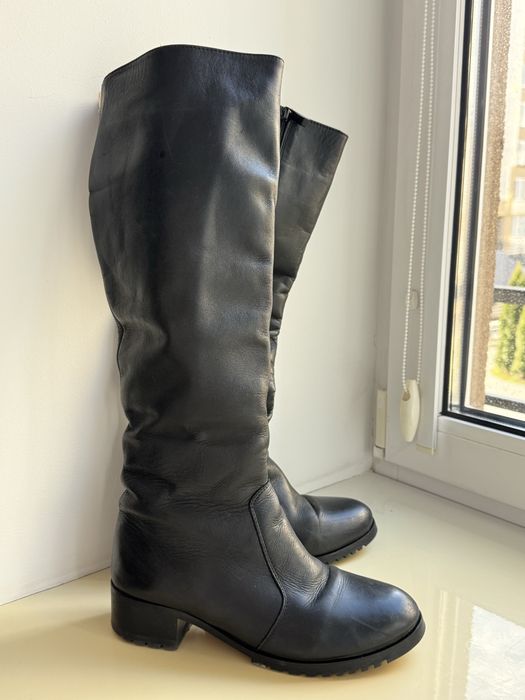 Шкіряні жіночі чоботи