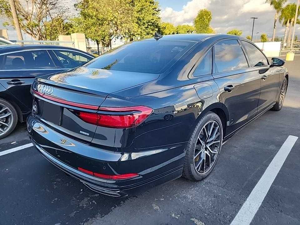 Продам 2020 Audi A8 4.0T