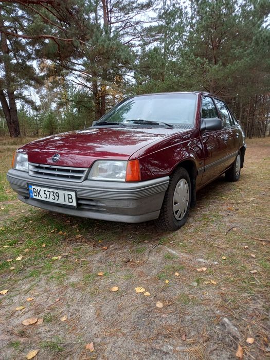 Продам опель кадет