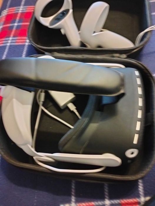 Occulus  Quest 2 256g como novos