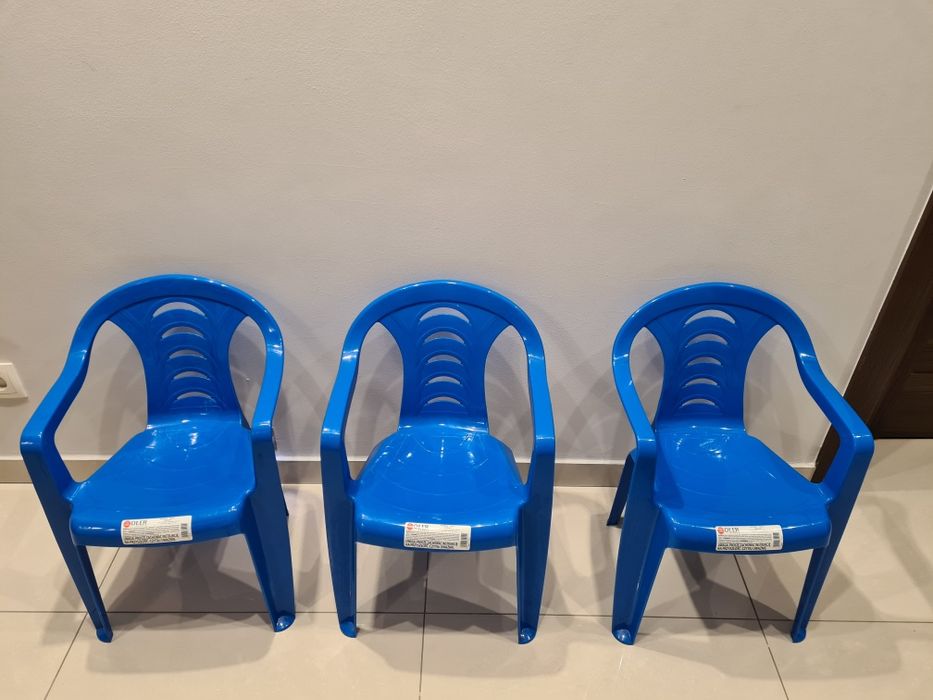 Komplet 3 krzesełek NOWE dla dzieci