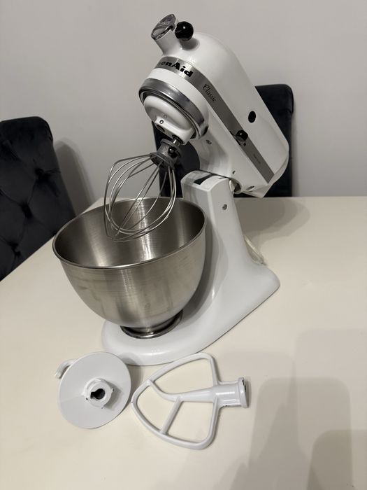 KitchenAid robot planetarny + zestaw do tarcia i szatkowania