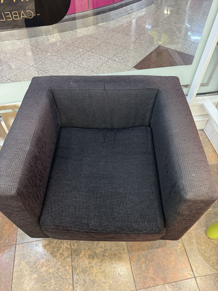 Dois Sofas em veludo preto